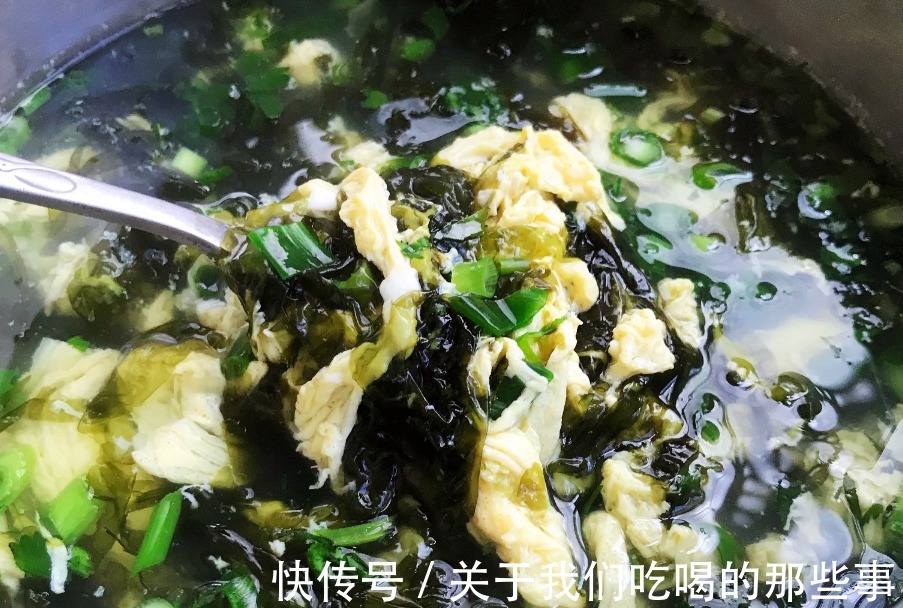 做紫菜鸡蛋汤，第一步不是煮紫菜，难怪不好喝！大厨教你正确做法