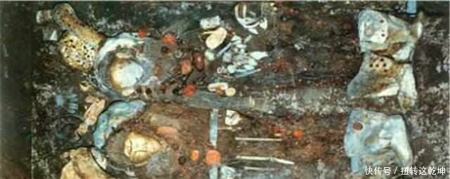 墓门|明朝公主墓被发现后,专家挖了好几年才将墓门打开!