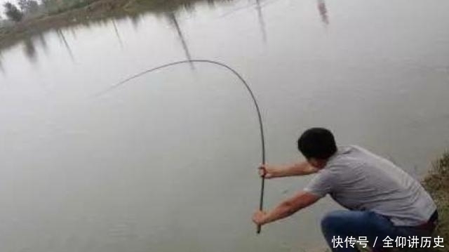 怪不得老钓手一字不透露，原来热天的鱼都藏在这，白钓二十年鱼
