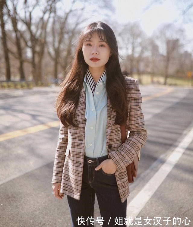 穿搭 果然,西服外套还是配“牛仔裤”才洋气,显高显瘦,关键还耐看!