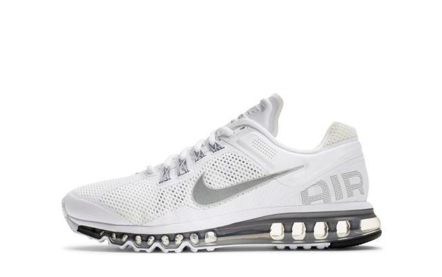 匹克 安踏的气垫鞋，匹克的“驭帅”，国产什么时候能站起来！