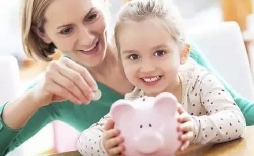 零花钱|“妈妈,可以给我钱吗?”两个妈妈不同做法影响孩子不同人生