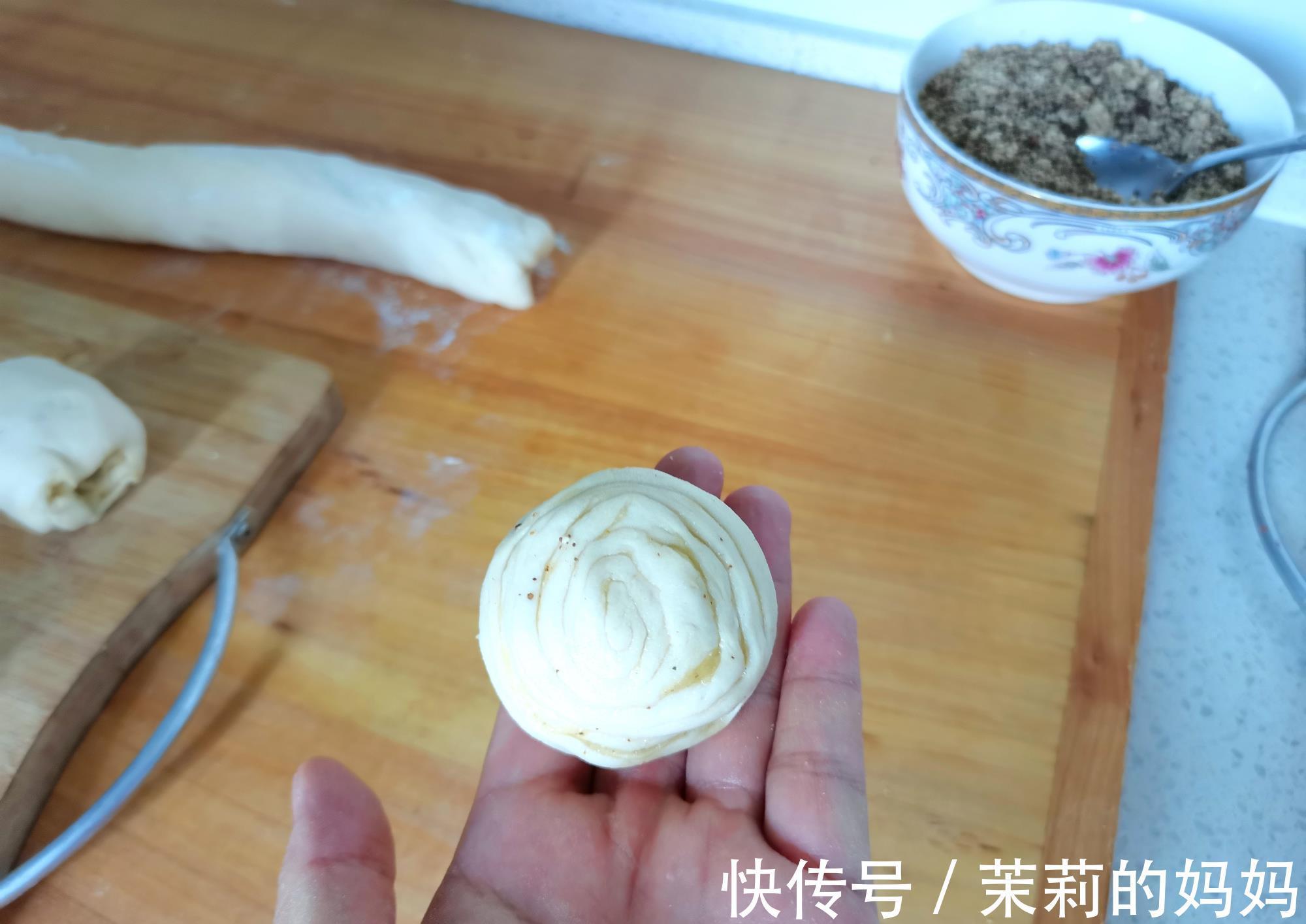 馅料|天气再热，这个馅料的酥饼不能错过，一出锅就吃了三个，真香