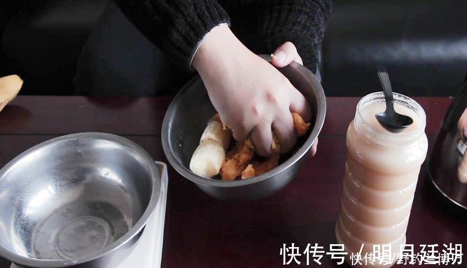 自从学会了自制钓鱼饵料，越做越上瘾，根本停不下来