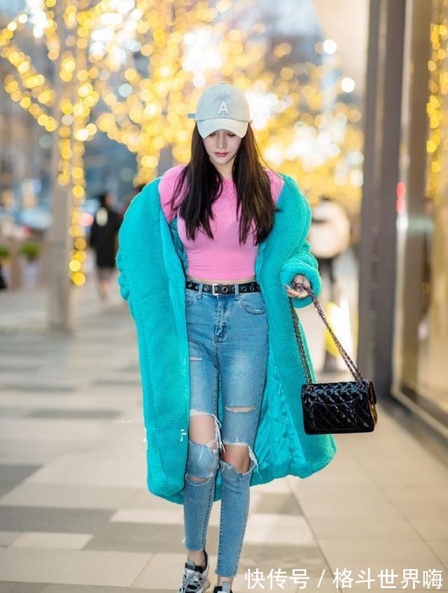 |街拍关于喜欢你这件事,就当闹了个笑话吧!