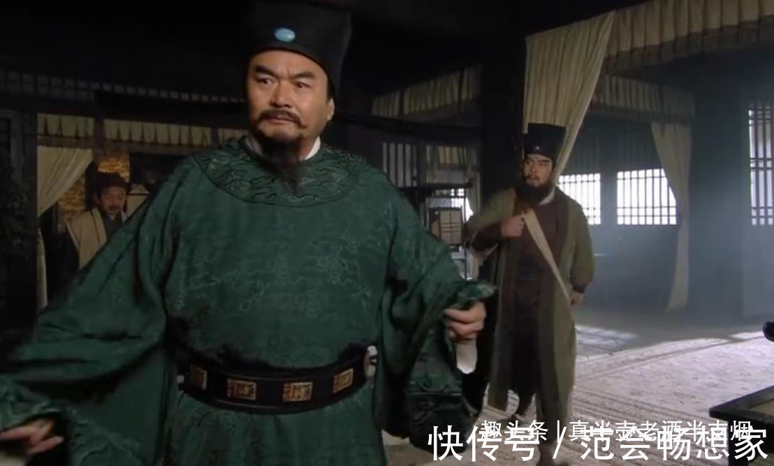 程善之!李逵正在洗澡,扈三娘将其一箭穿心,鲁智深武松头也不回地走掉了