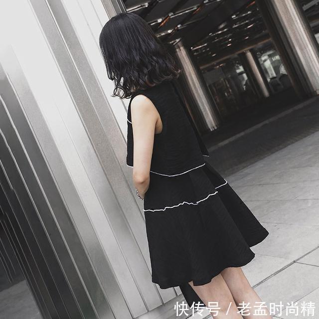 蕾丝|28岁以后与幼稚的衣服说拜拜,轻熟风的知性美才适合