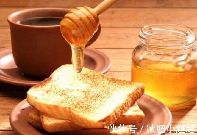 高温|养蜂人告诉你,超市蜂蜜为什么不结晶而且便宜?4种原因值得一看