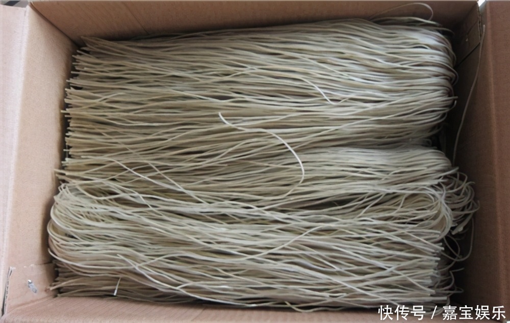  做白菜炖粉条，学会三招，白菜好吃粉条筋道，学不会可惜了