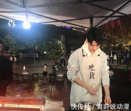 王一博|當龔俊、楊洋、肖戰、王一博等男星開始下廚，你最想吃誰做的飯？