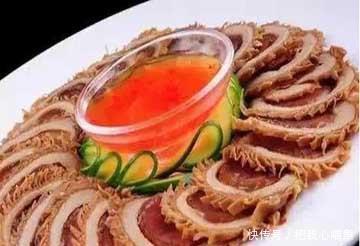 美食推荐:香炖大排、金钱牛宝卷、家常藿香煮丁桂制作方法