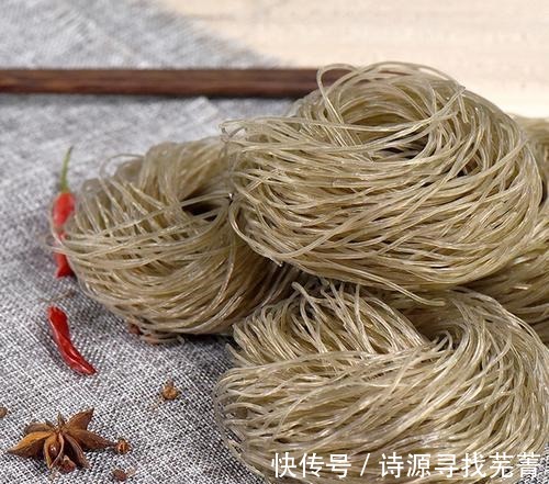 人工合成|人工合成的5种“垃圾食品”,方便面未上榜,榜首很多人喜欢吃!