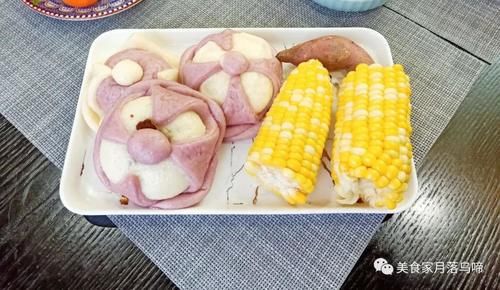 我家早餐发朋友圈，没想到评论区比早餐更精彩，笑死了