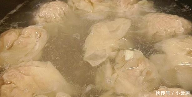  抄手|包子油条靠边站，它才是“懒人早餐”，喷香四溢，吃一口就上瘾