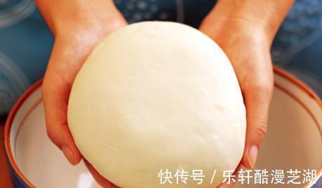 妈妈|妈妈教我做的面，别放这两样东西，爽滑又劲道，千万别错过