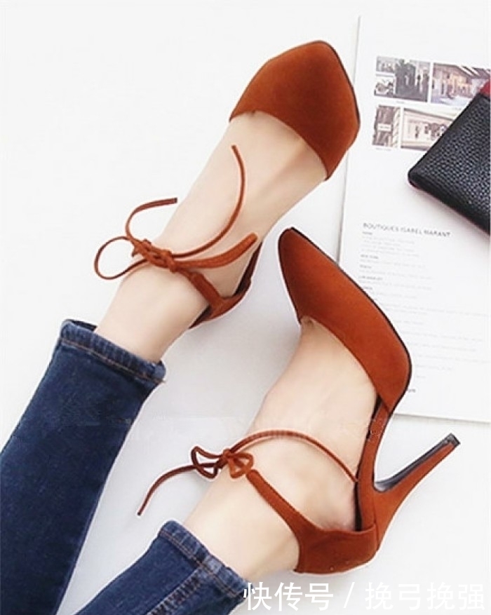 提升女人气质的最快途径:穿上别致时尚高跟鞋,走出你的风采!