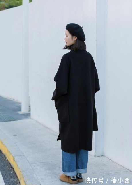 平底鞋 有品味的女人都在穿“烟筒裤”,配羽绒服、大衣超显瘦,都想照搬
