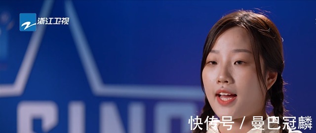 陣容|《中國(guó)好聲音》錄到第十季了,導(dǎo)師陣容增加到八位,場(chǎng)面很是擁擠