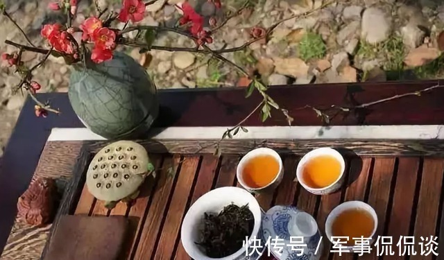 绿茶|女性秋季喝茶,选哪种茶好?秋天养生喝茶,要注意哪几点?