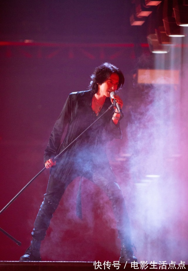 陈小春|“宝藏哥哥”出现了?《披荆斩棘的哥哥》张淇镜头少,却成功逆袭