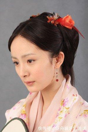 袭人|袭人碧痕常和贾宝玉云雨，晴雯明明也有机会，她为什么拒绝宝玉