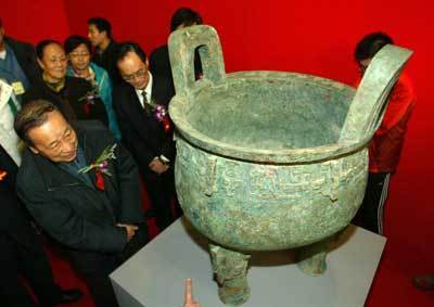 日本|日本人花一千元买走我国宝鼎,归还时狮子大开口,专家:强盗行为