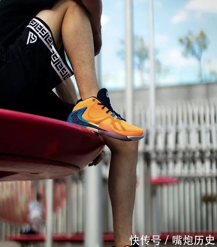 freak Nike Freak 1字母哥篮球鞋终于来了