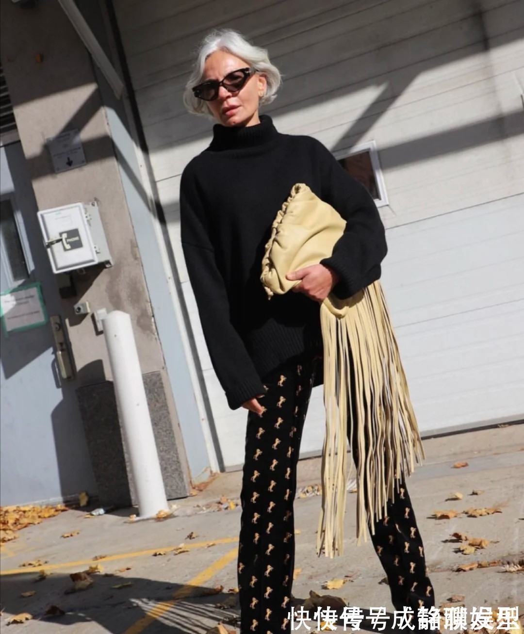 单品 年过六十也不放弃爱美?看看这位奶奶的洋气穿搭,时髦减龄又有范