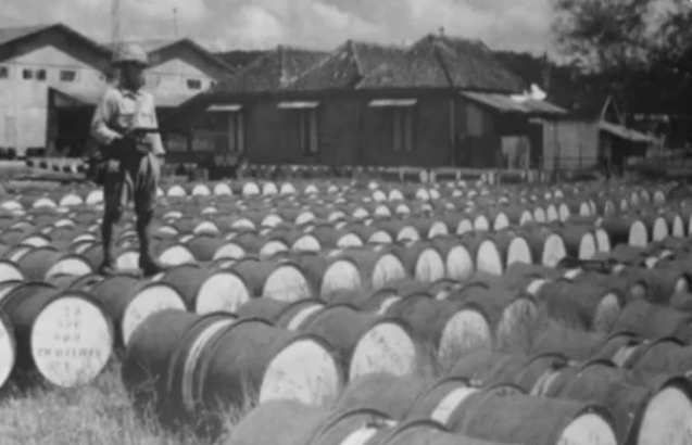 仓库|日本投降,我军打开日军仓库看到这样东西,战士们气得失声痛哭