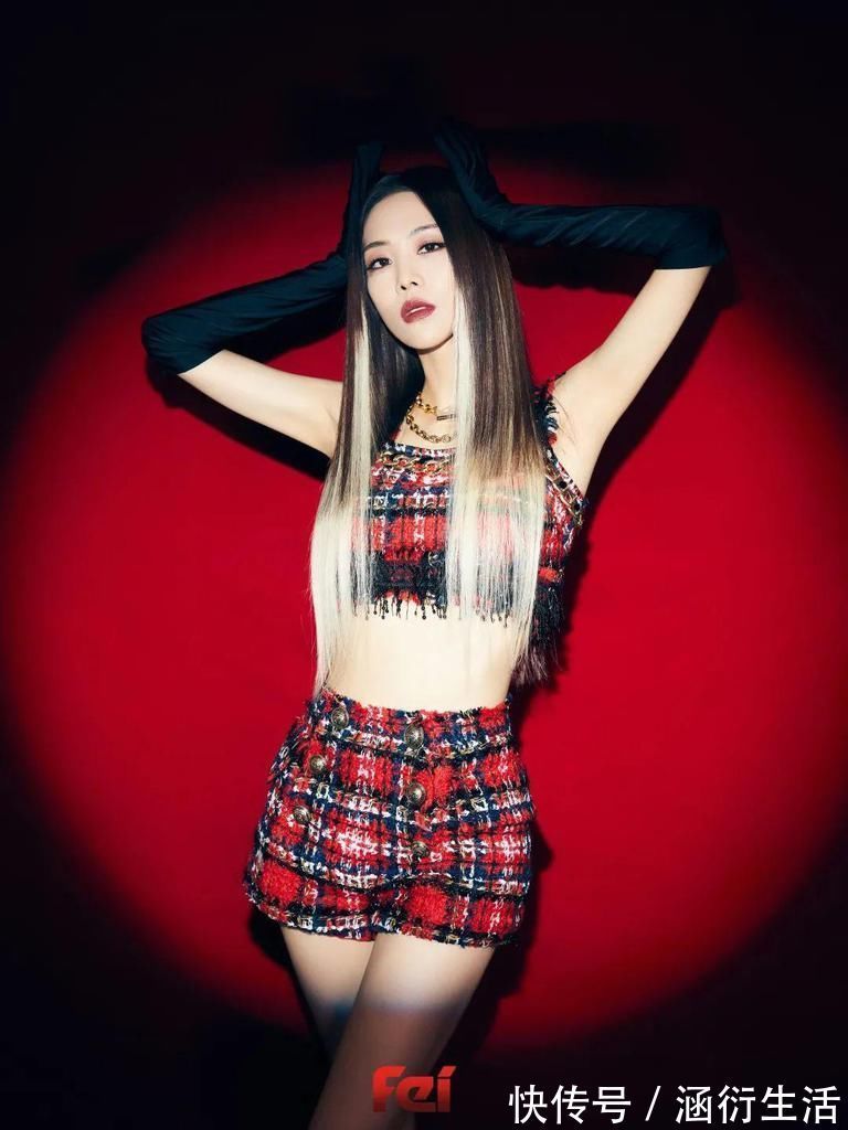 秃头|“爆顶染”赵小棠一夜吸赞十几万!丑哭亿万网友的秃头发型,怎么就火了?