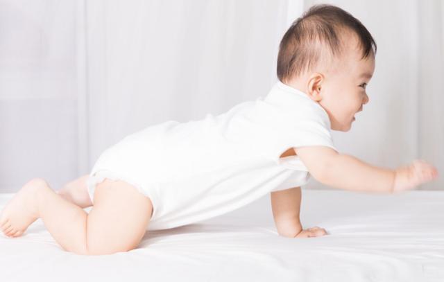 孩子|新生儿被诊断脊柱变形,这几个习惯容易伤害孩子,宝妈尽快改正