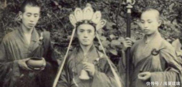 海灯法师77岁高龄,二指禅倒立,专家质疑造假,徒弟无奈说出真相