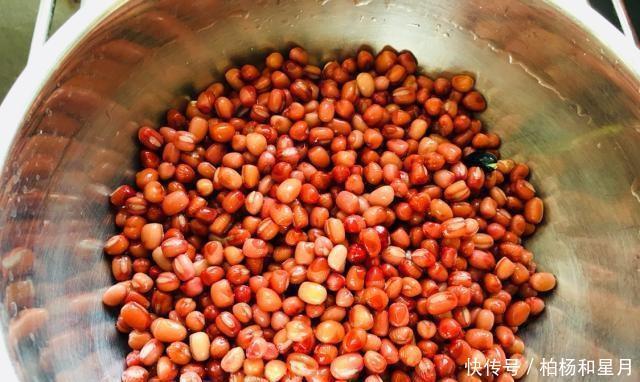 红豆|黑米红豆粥,易于在家制作美味,不再需要在外面购买
