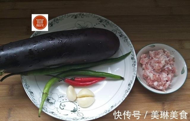 红绿辣椒|我做的烧茄子，不油炸更入味，隔天就做一次，孩子多吃一碗饭！