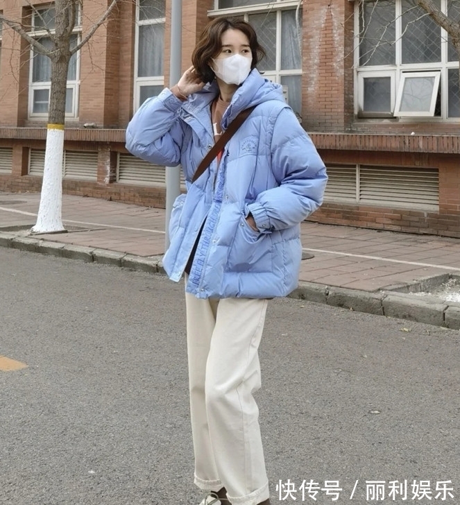 阔腿裤 为什么劝你穿羽绒服少配打底裤,看看今年流行的这4条裤子,多美