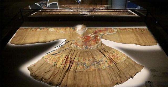 飞鱼|明朝飞鱼服为何传到了当代,就只剩下了一件,原因让人想不到