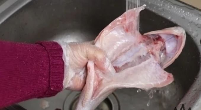 清蒸鱼，放盐腌或者直接蒸都不对，教你正确做法，鲜嫩入味无腥味