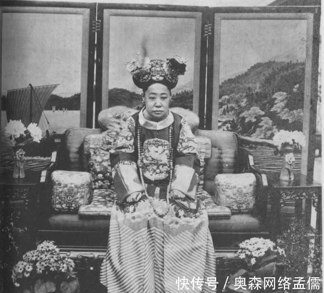 光绪皇帝|珍妃被慈禧推进井里后,光绪对其妹妹宠爱有加