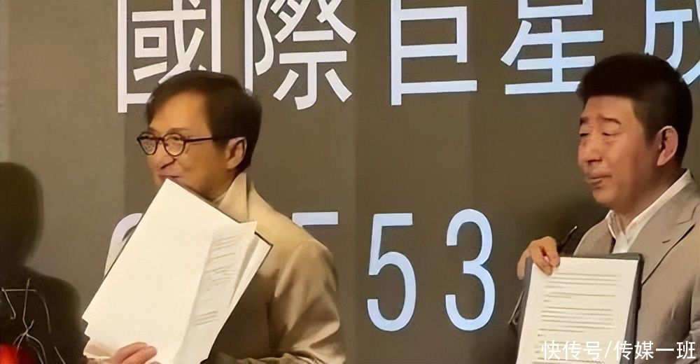 开发商|成龙在杭州买418平米豪宅，开发商老板亲自陪同，私人飞机太抢镜