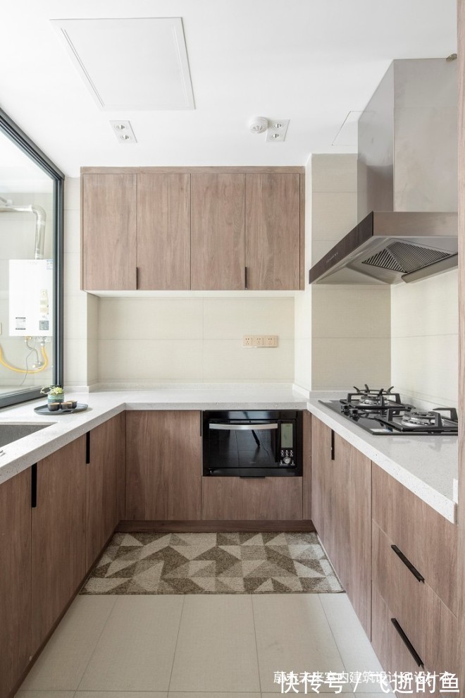 步入式|于沙发小坐片刻,焚一炉沉香,何等惬意。