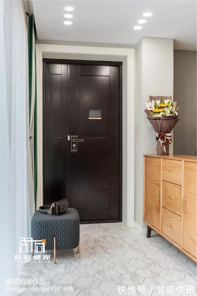 仿古|玄关是家的门面，原来地砖也可以铺得这么美~
