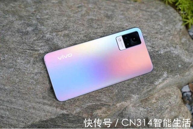 s9|情人节最适合送女生用的3000元档手机 看这一篇就够了