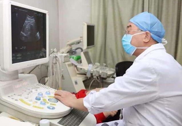 预产期|怀孕十月一直没做产检,预产期过了才急,医生你去上一级医院吧