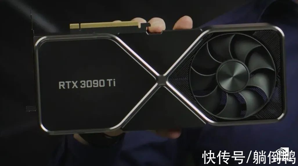 rtx|宝马“变色龙”汽车发布，边开车边换色，帅爆了