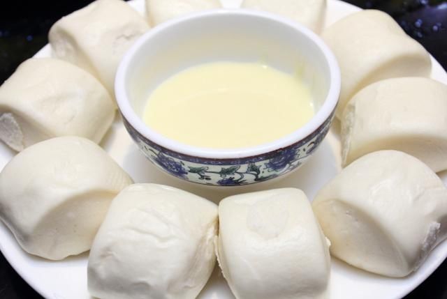 蒸馒头时，“冷水蒸”好还是“开水蒸”好？区别太大，做错难吃