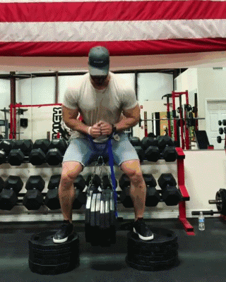 肱二头肌|美国肌肉帅哥身高2米，杠铃深蹲180公斤，4个动作提升手臂围度