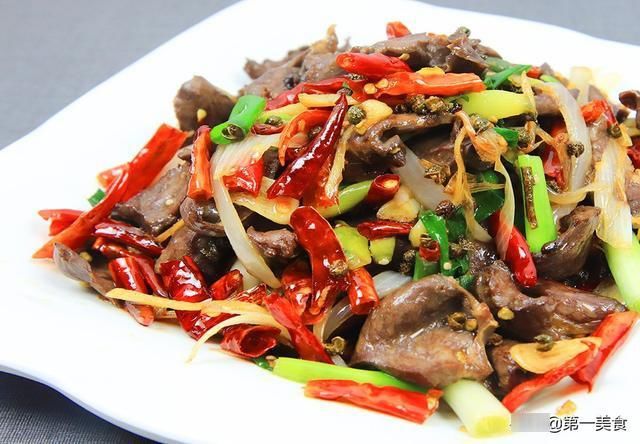 麻辣|厨师长分享香辣猪心正确做法，脆嫩滑口无腥味，麻辣鲜香又下饭