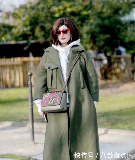 穿搭|懒人穿搭法：大衣+卫衣保暖时尚，穿搭失败概率几乎为零