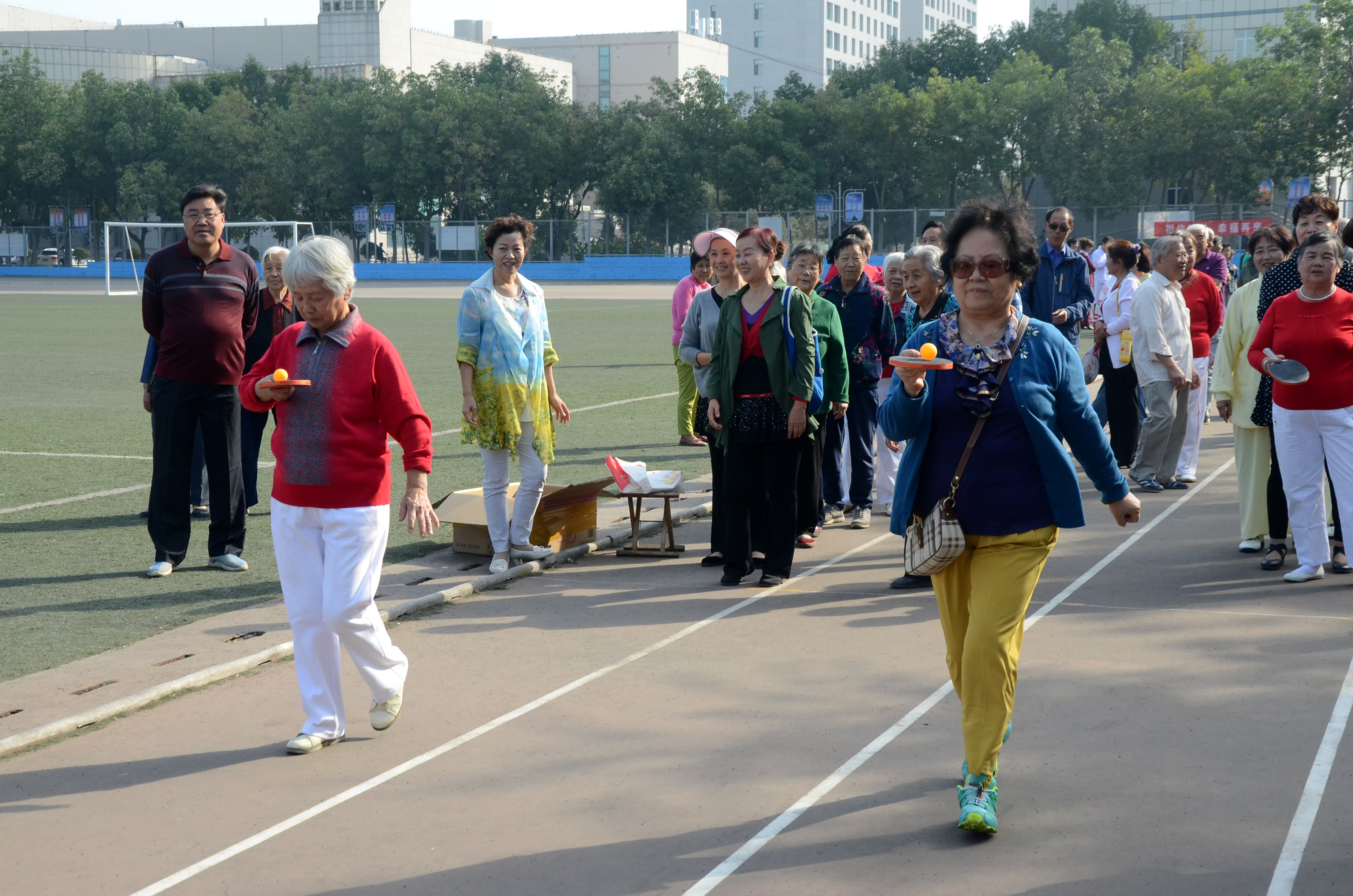 寿命|寿命短的人,走路时会有五个表现,50岁以后,希望你一个都没碰到