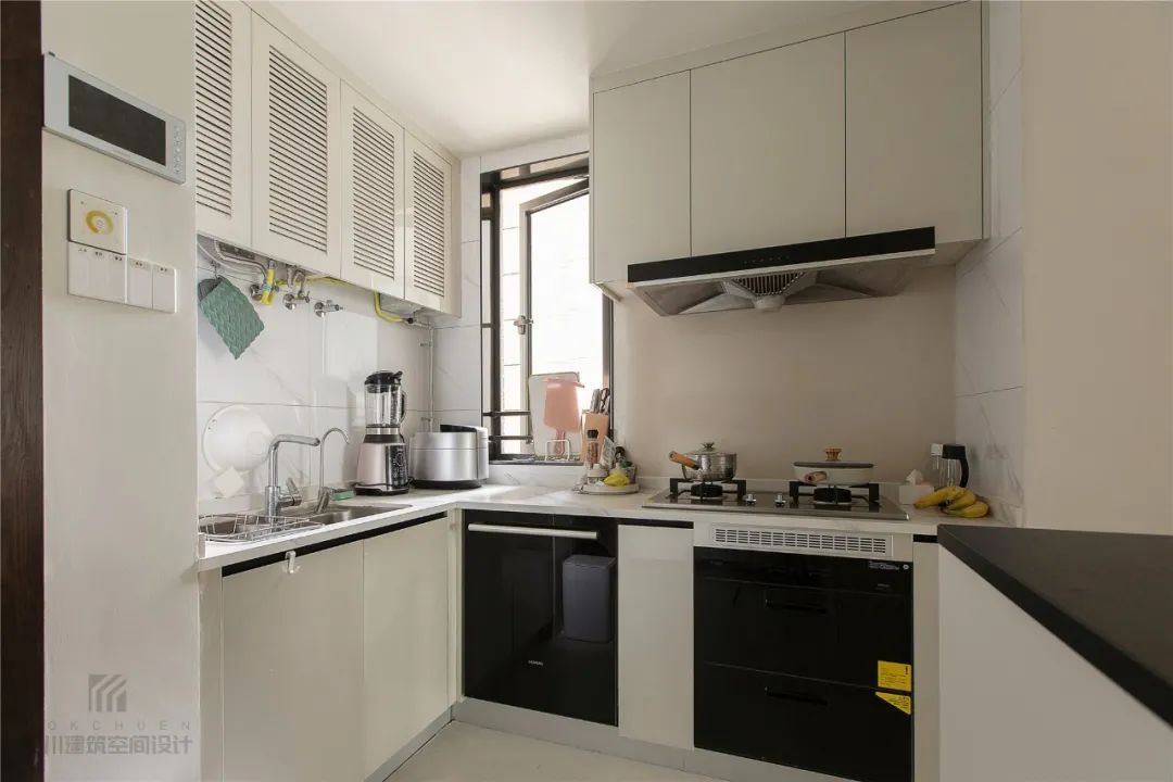 布置|90㎡现代侘寂风,极简的空间,优雅的线条,舒适的软装